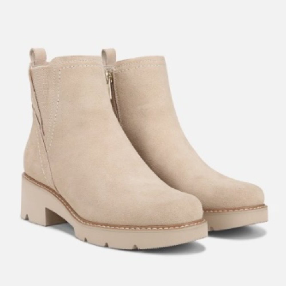 Naturalizer Darry water repellent platform bootie in porcelain beige suede.